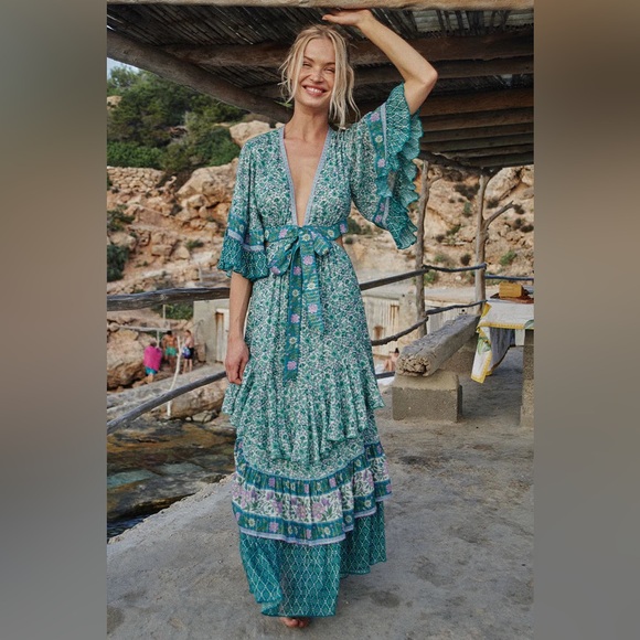 Sienna Bambi Gown in Jade - Picture 2 of 8